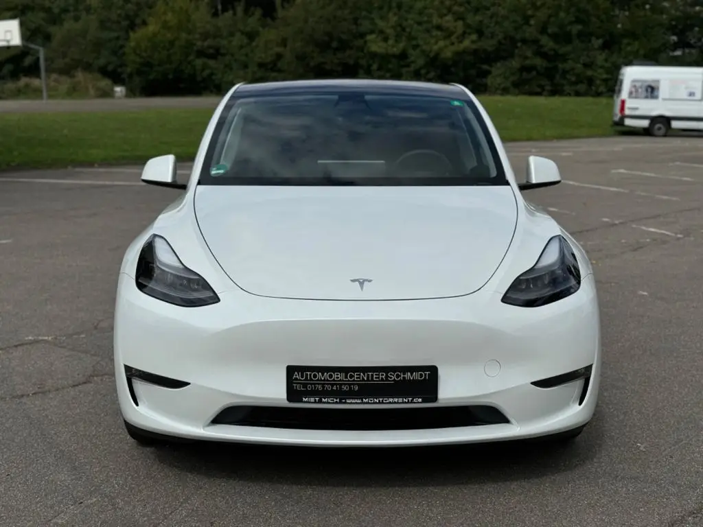 Photo 1 : Tesla Model Y 2023 Non renseigné