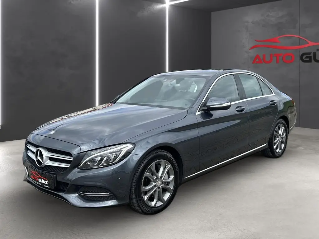 Photo 1 : Mercedes-benz Classe C 2014 Essence