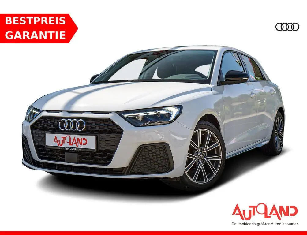 Photo 1 : Audi A1 2021 Essence