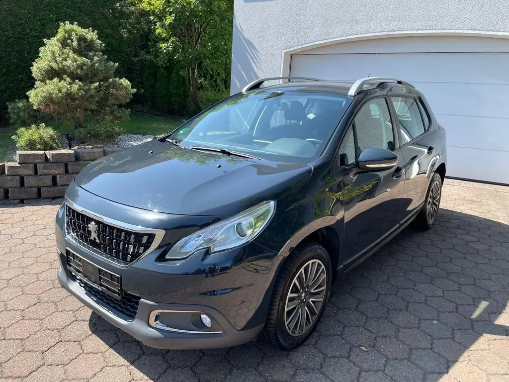 Photo 1 : Peugeot 2008 2016 Petrol