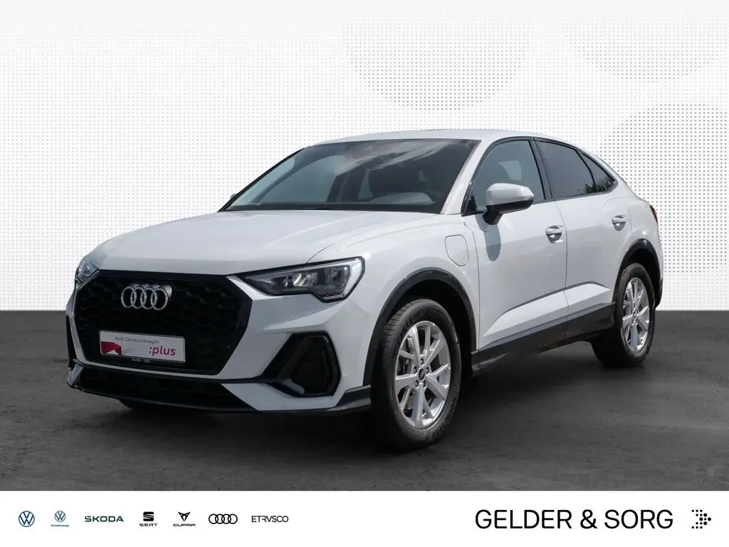 Photo 1 : Audi Q3 2021 Hybride