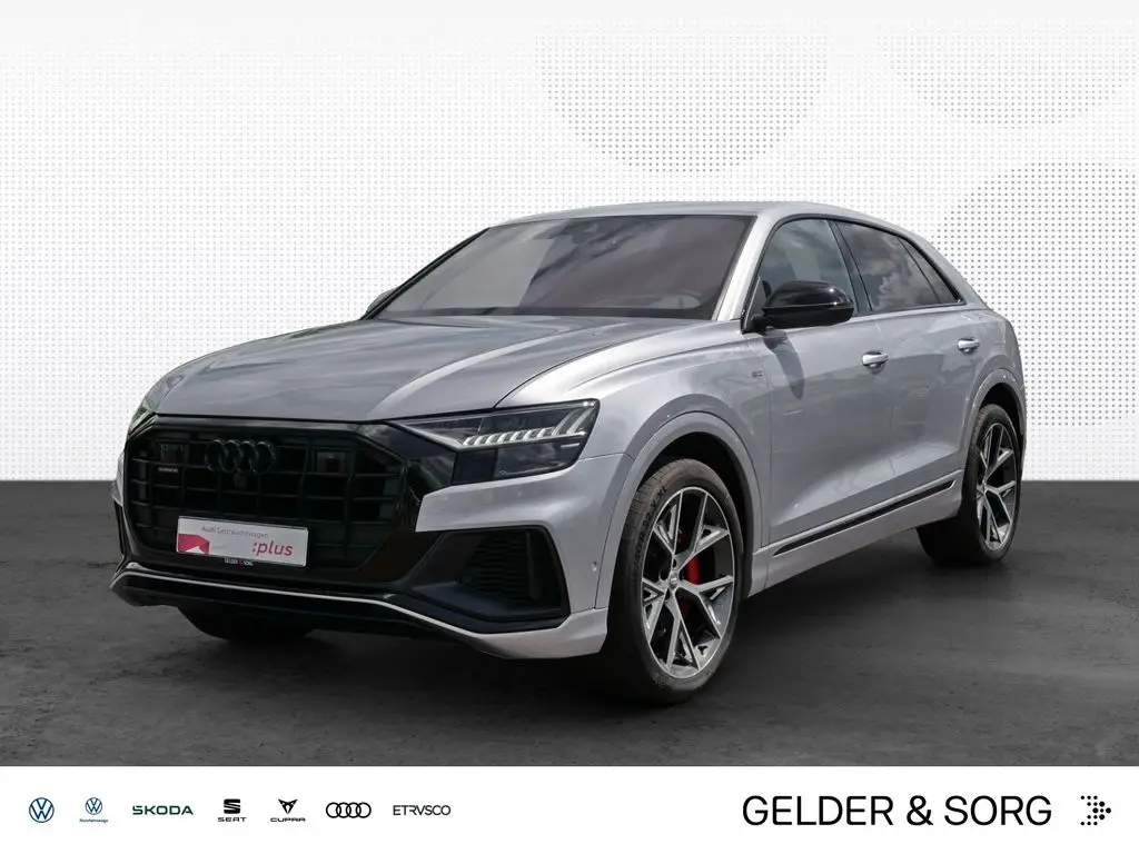 Photo 1 : Audi Q8 2020 Hybrid