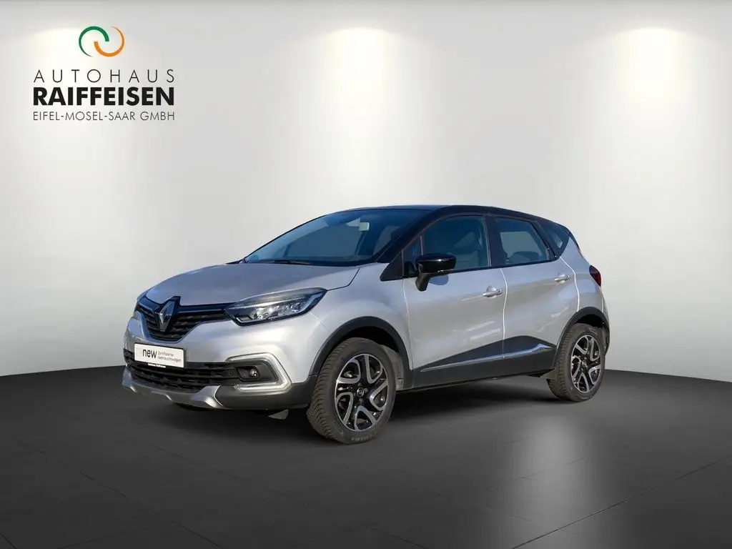 Photo 1 : Renault Captur 2017 Petrol