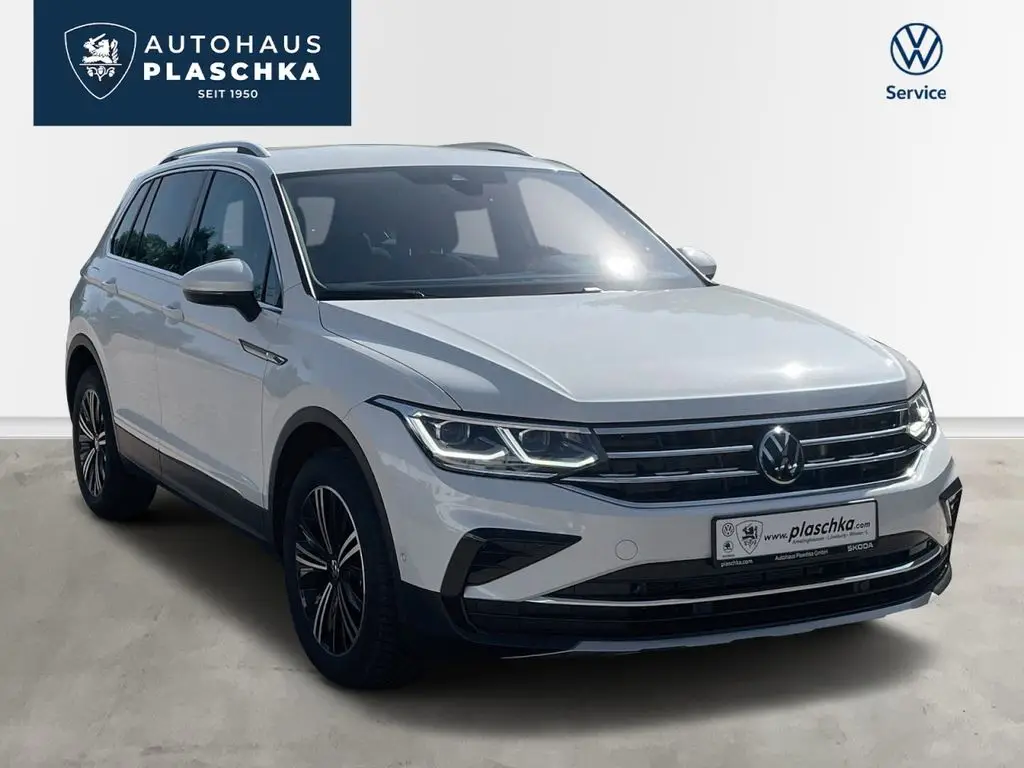 Photo 1 : Volkswagen Tiguan 2023 Petrol