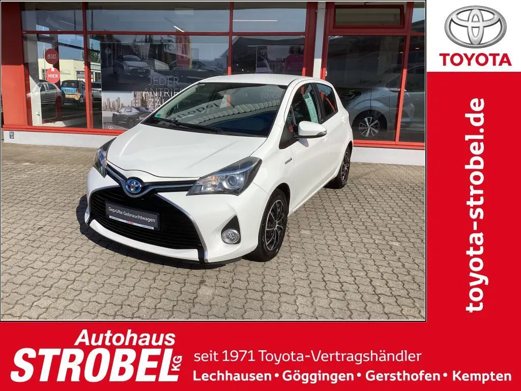 Photo 1 : Toyota Yaris 2016 Hybrid