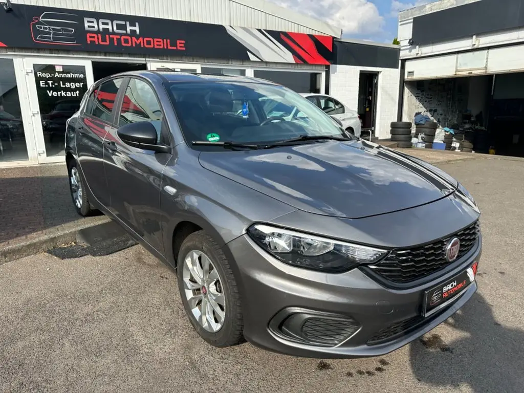 Photo 1 : Fiat Tipo 2019 Petrol