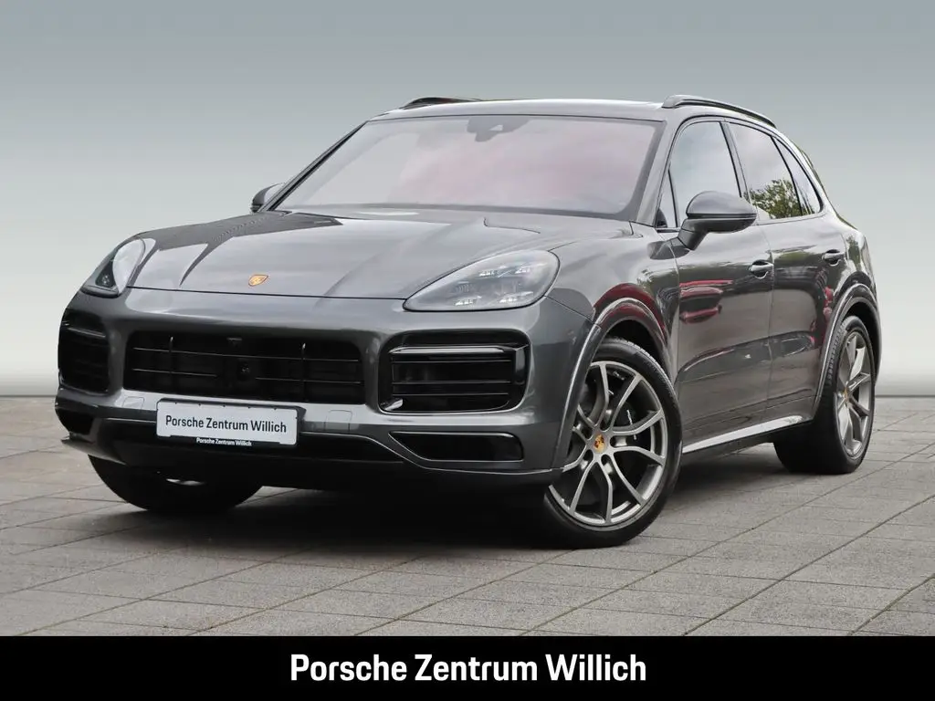 Photo 1 : Porsche Cayenne 2023 Petrol