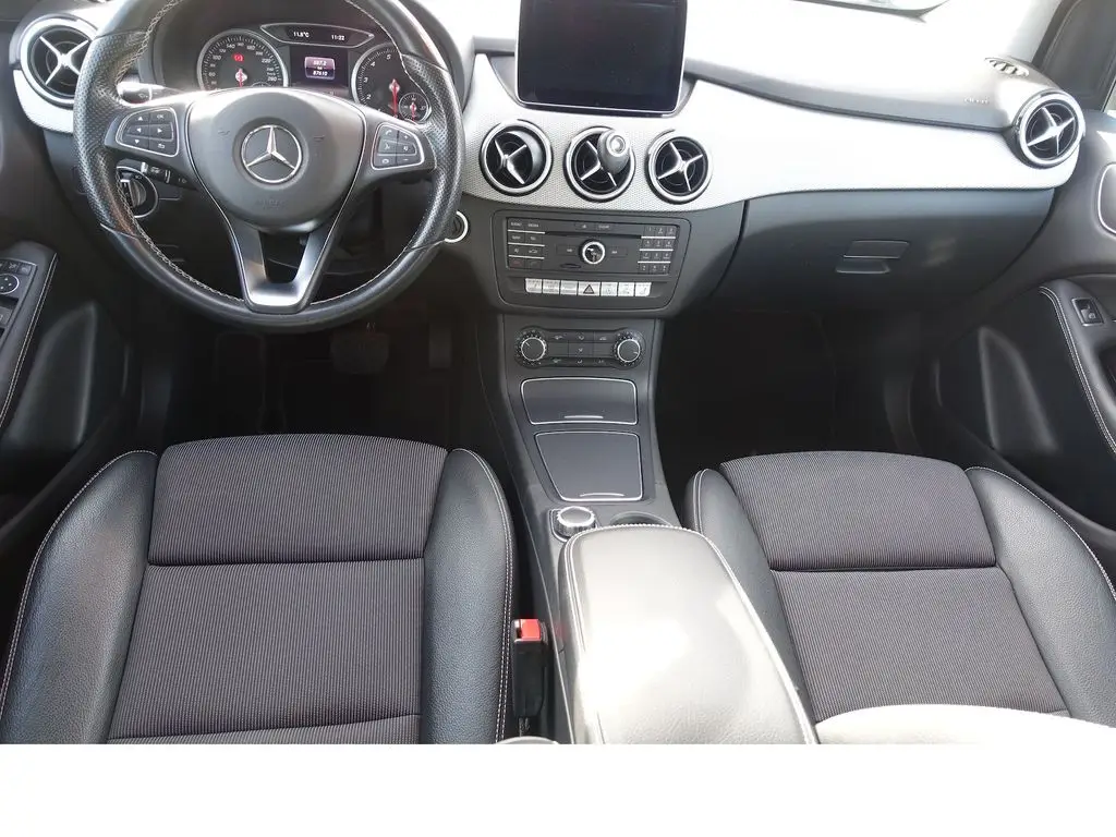 Photo 1 : Mercedes-benz Classe B 2015 Petrol