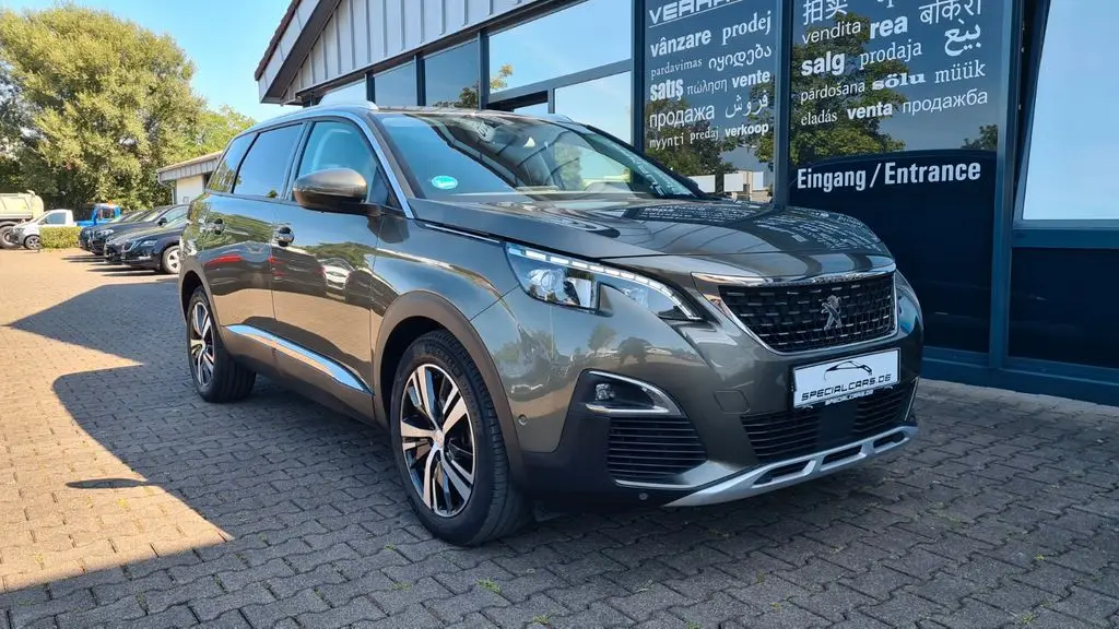 Photo 1 : Peugeot 5008 2020 Diesel