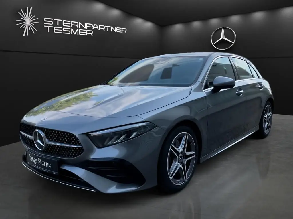 Photo 1 : Mercedes-benz Classe A 2023 Essence