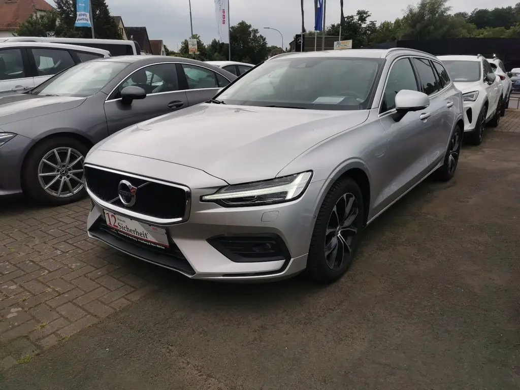 Photo 1 : Volvo V60 2022 Hybrid