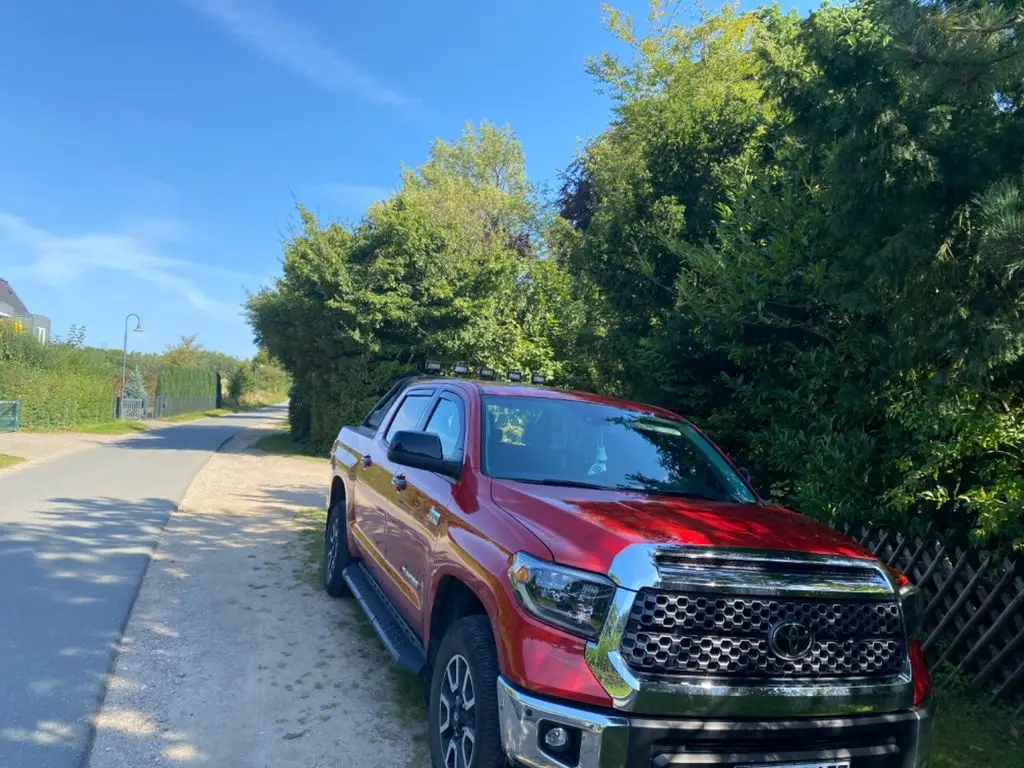 Photo 1 : Toyota Tundra 2020 Petrol