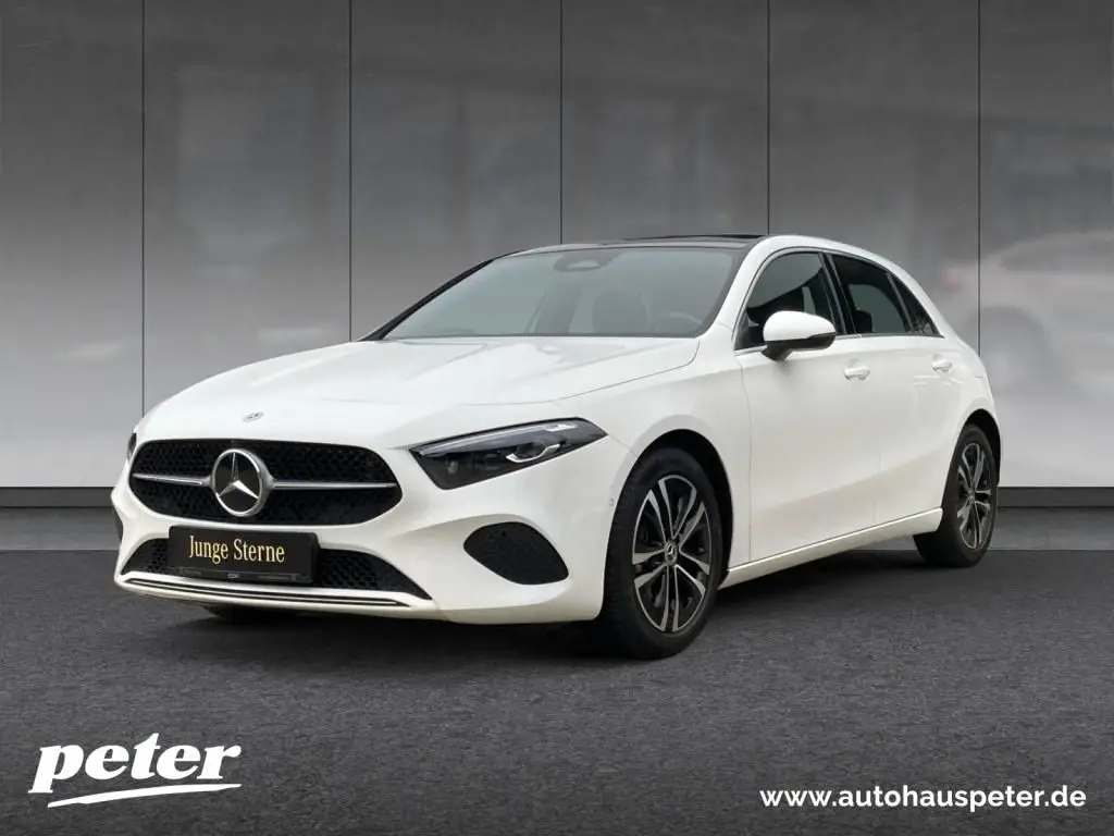 Photo 1 : Mercedes-benz Classe A 2023 Essence