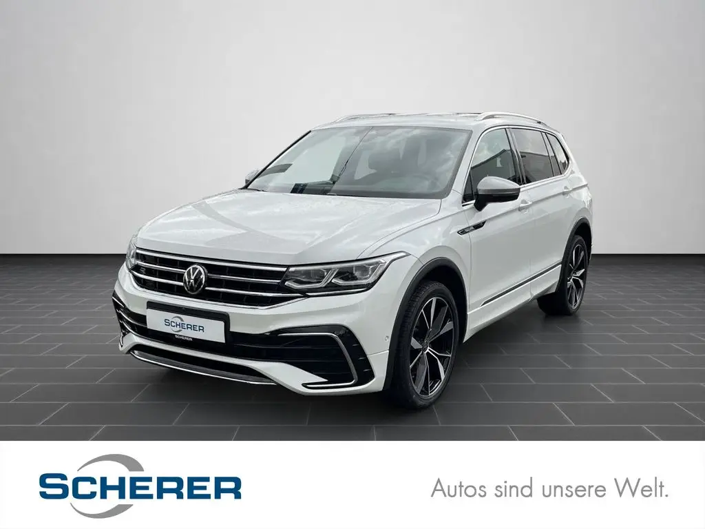 Photo 1 : Volkswagen Tiguan 2022 Petrol