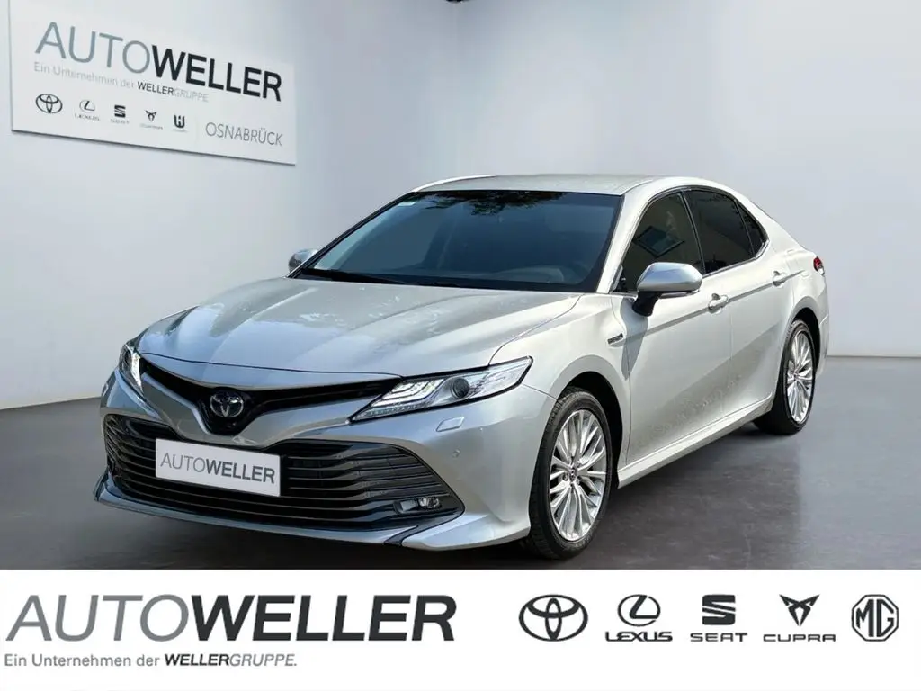 Photo 1 : Toyota Camry 2019 Hybrid