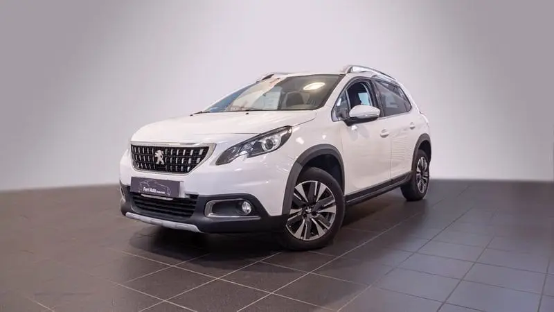 Photo 1 : Peugeot 2008 2019 Essence