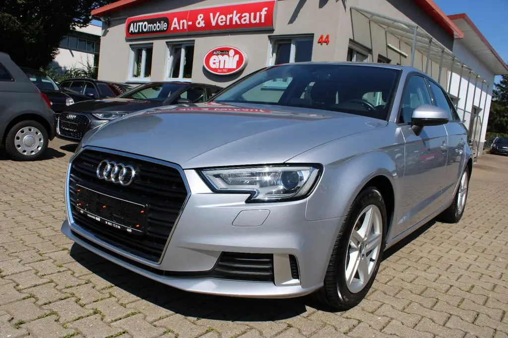 Photo 1 : Audi A3 2016 Diesel