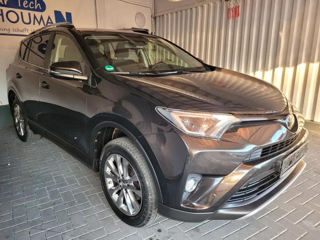 Photo 1 : Toyota Rav4 2016 Petrol