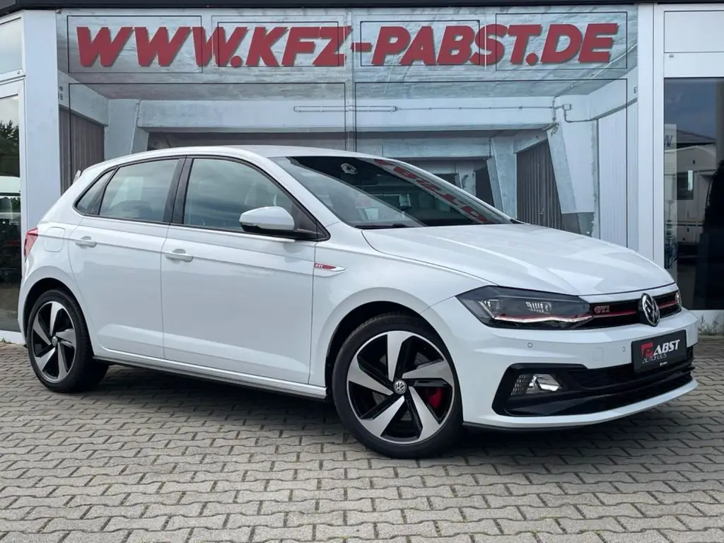 Photo 1 : Volkswagen Polo 2020 Essence