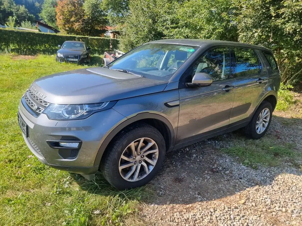 Photo 1 : Land Rover Discovery 2017 Diesel