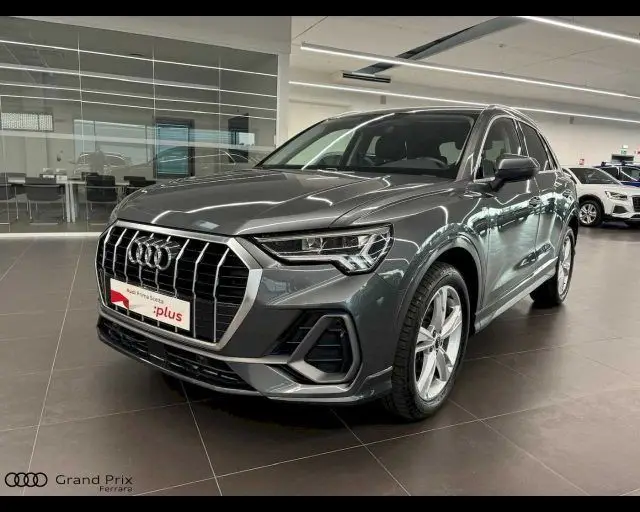 Photo 1 : Audi Q3 2023 Diesel