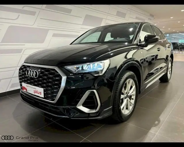 Photo 1 : Audi Q3 2023 Diesel