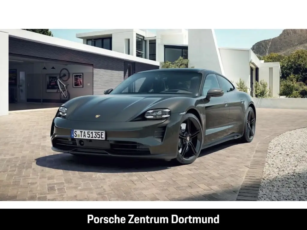 Photo 1 : Porsche Taycan 2022 Non renseigné