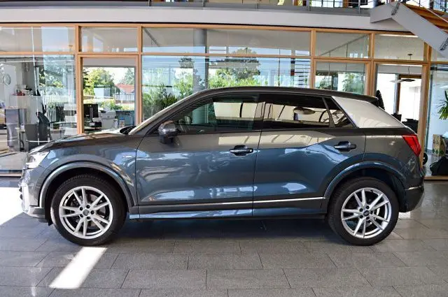 Photo 1 : Audi Q2 2017 Diesel