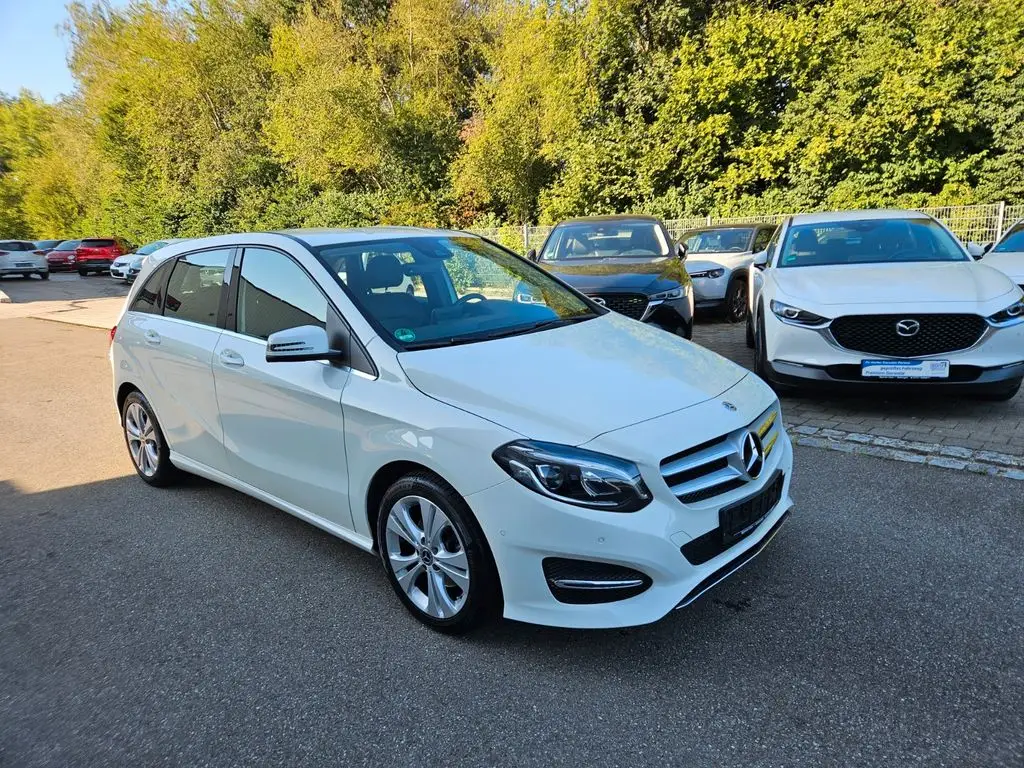 Photo 1 : Mercedes-benz Classe B 2017 Essence