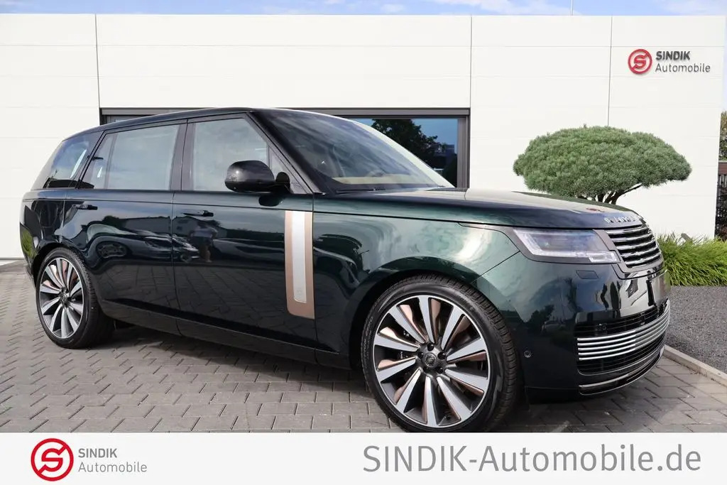 Photo 1 : Land Rover Range Rover 2024 Essence