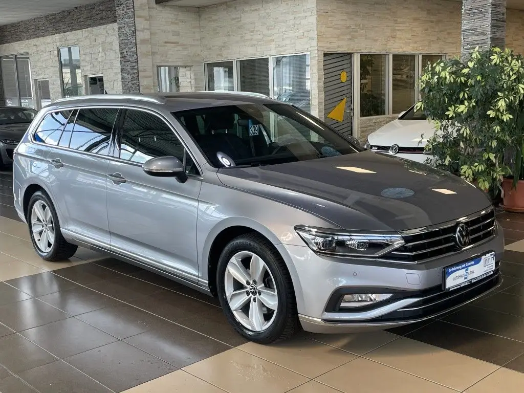 Photo 1 : Volkswagen Passat 2022 Diesel