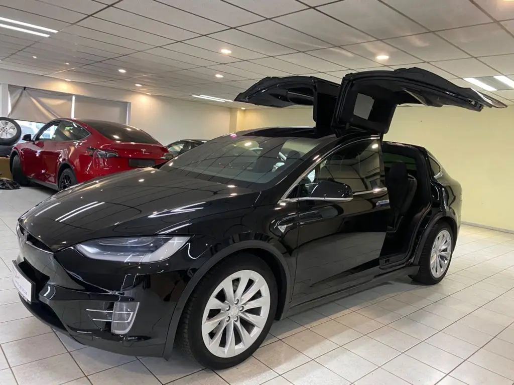 Photo 1 : Tesla Model X 2018 Non renseigné