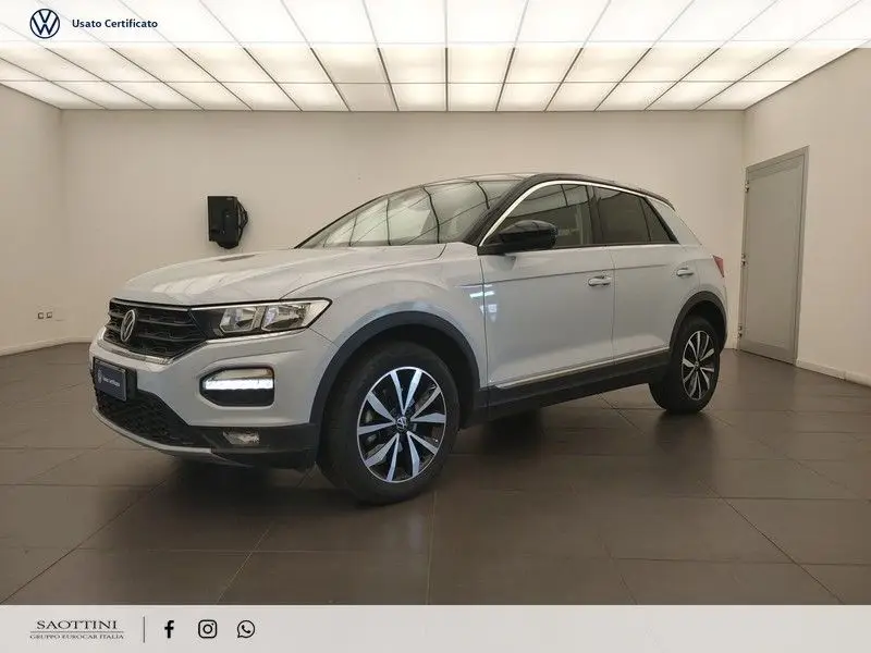 Photo 1 : Volkswagen T-roc 2021 Others