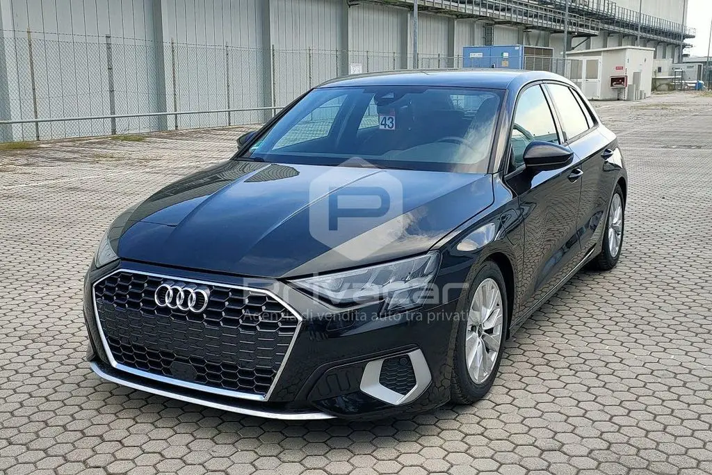 Photo 1 : Audi A3 2022 Hybride