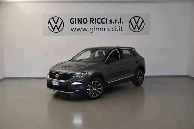 Photo 1 : Volkswagen T-roc 2020 Essence