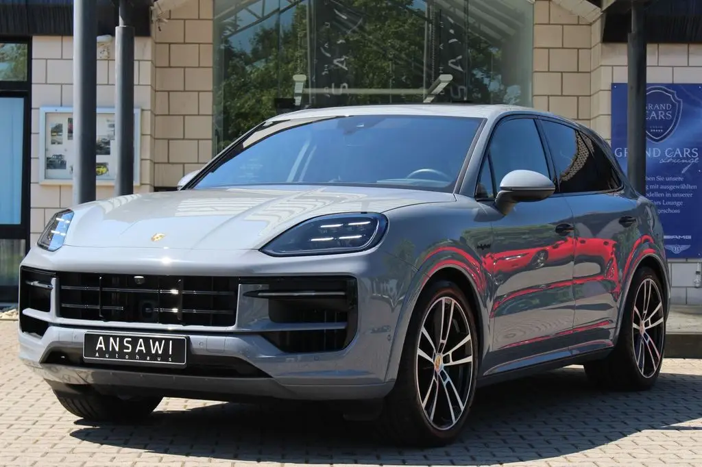 Photo 1 : Porsche Cayenne 2024 Not specified