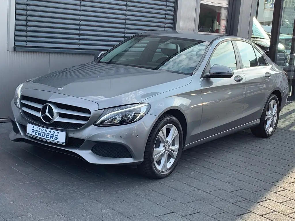 Photo 1 : Mercedes-benz Classe C 2015 Essence