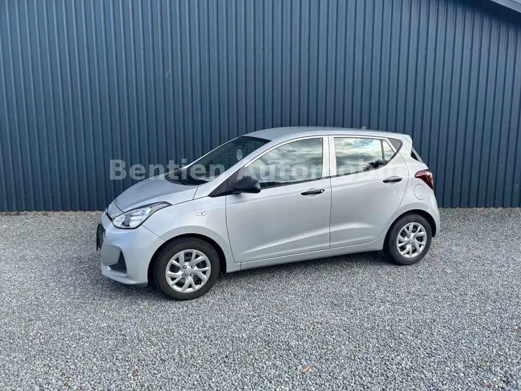 Photo 1 : Hyundai I10 2017 Petrol