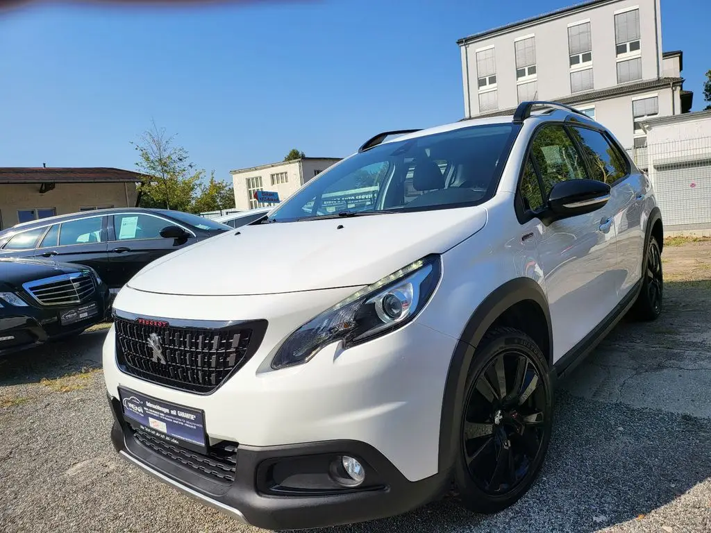 Photo 1 : Peugeot 2008 2016 Essence