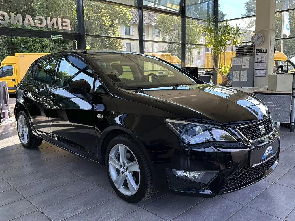 Photo 1 : Seat Ibiza 2015 Essence