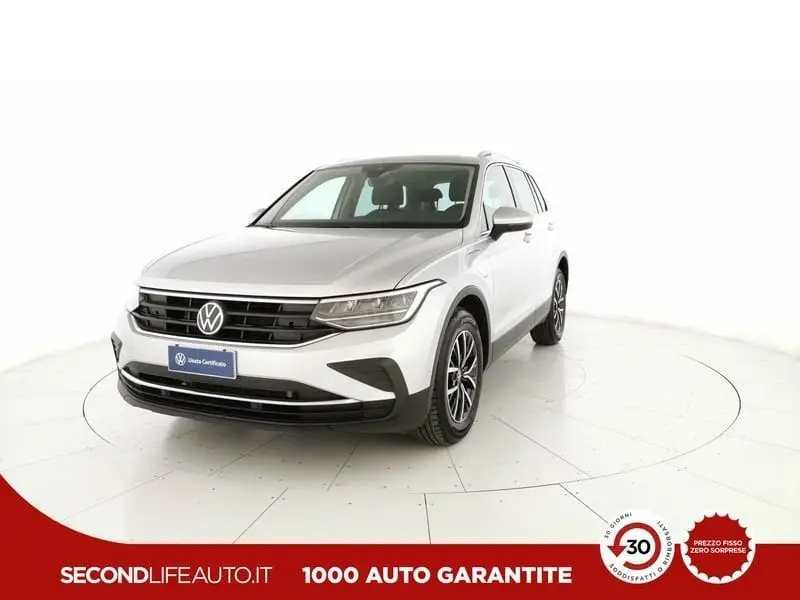 Photo 1 : Volkswagen Tiguan 2021 Hybride