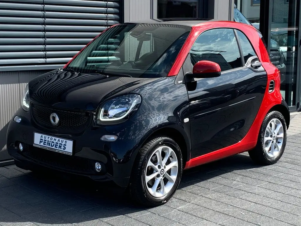 Photo 1 : Smart Fortwo 2018 Petrol