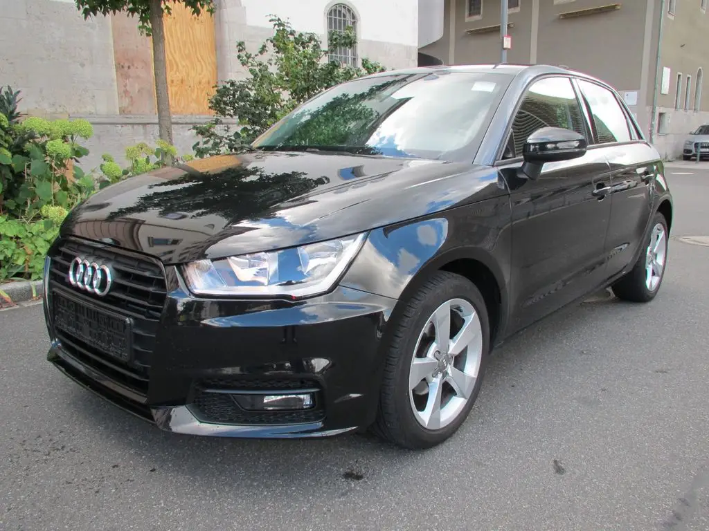 Photo 1 : Audi A1 2015 Essence