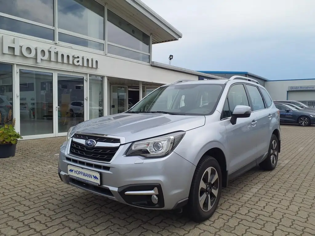 Photo 1 : Subaru Forester 2016 Essence