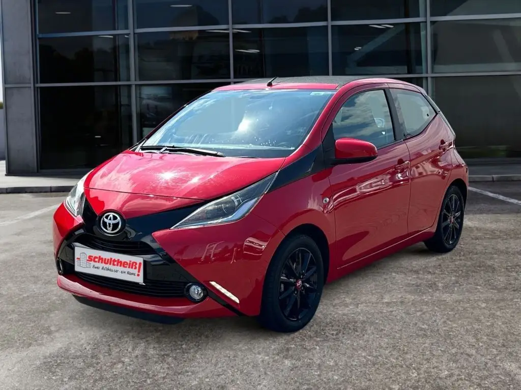 Photo 1 : Toyota Aygo X 2015 Essence