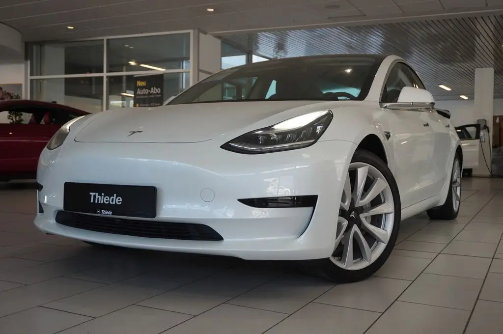 Photo 1 : Tesla Model 3 2020 Non renseigné