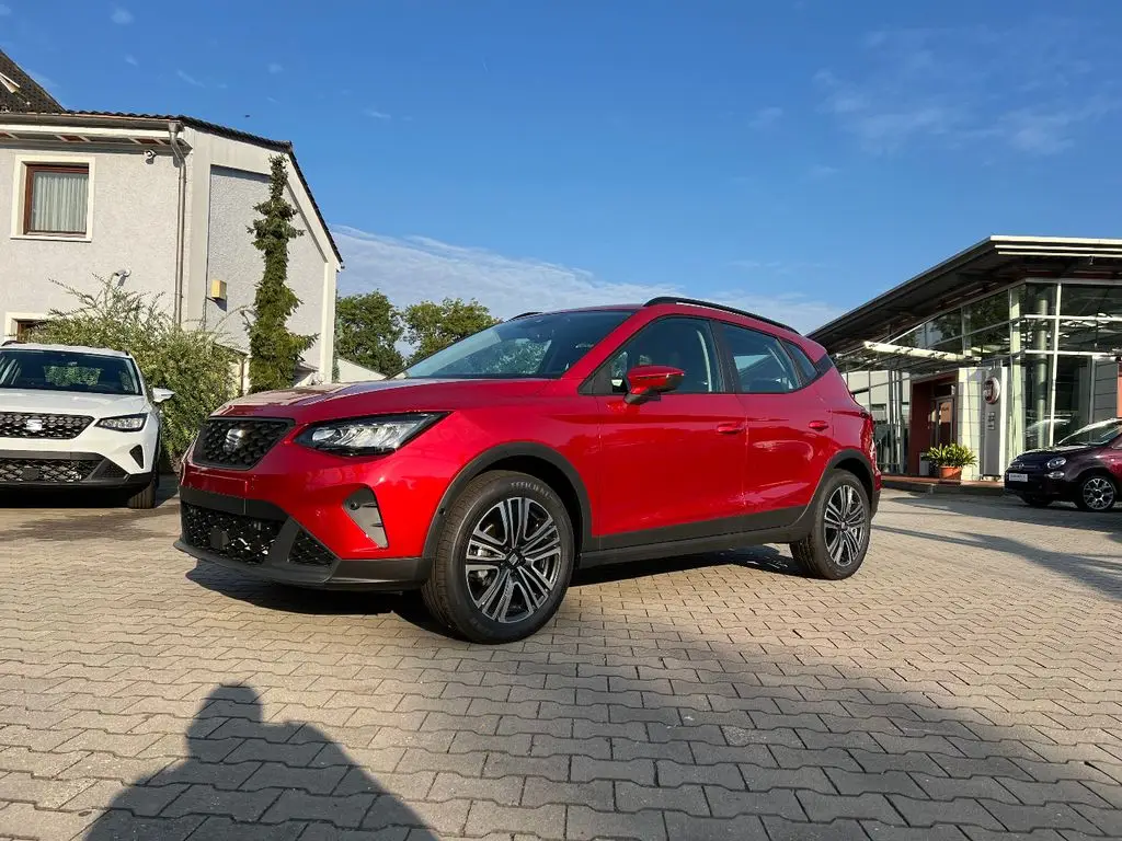 Photo 1 : Seat Arona 2024 Essence