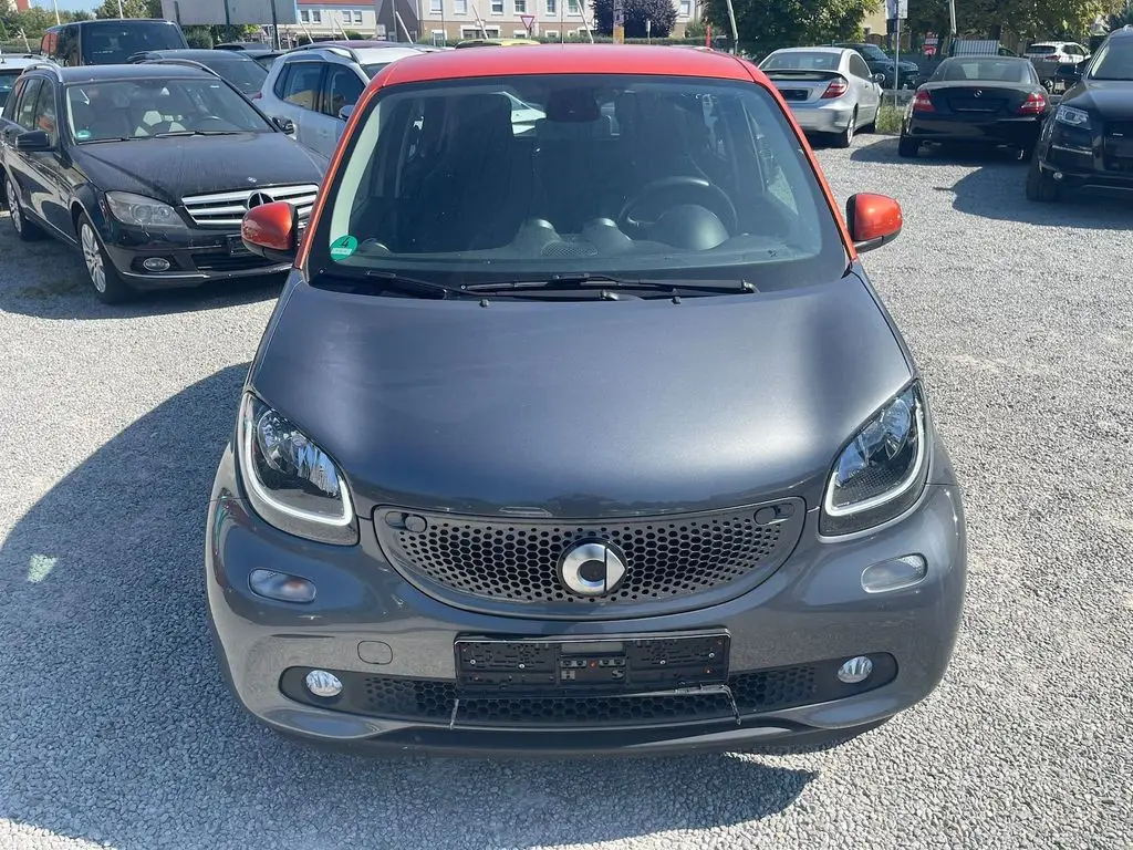 Photo 1 : Smart Forfour 2019 Essence