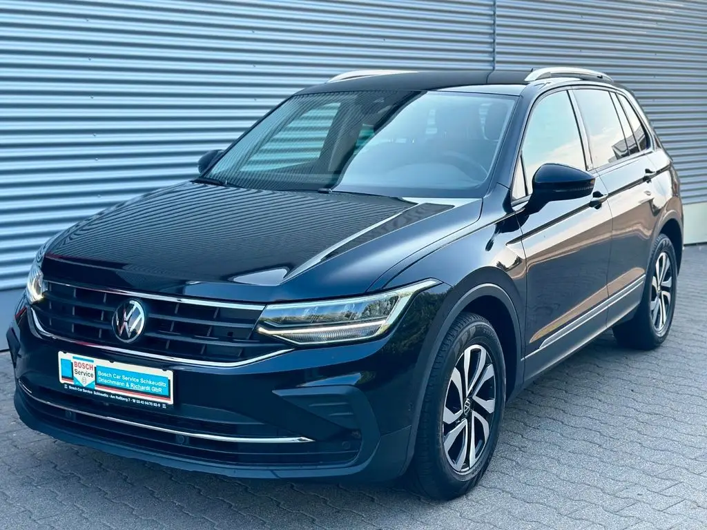 Photo 1 : Volkswagen Tiguan 2022 Essence