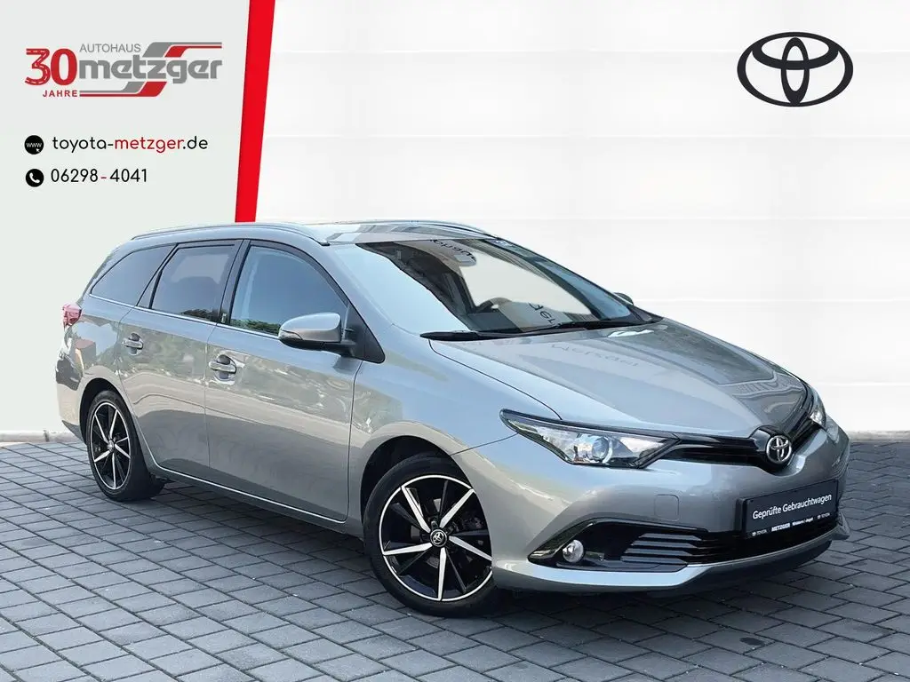 Photo 1 : Toyota Auris 2018 Essence